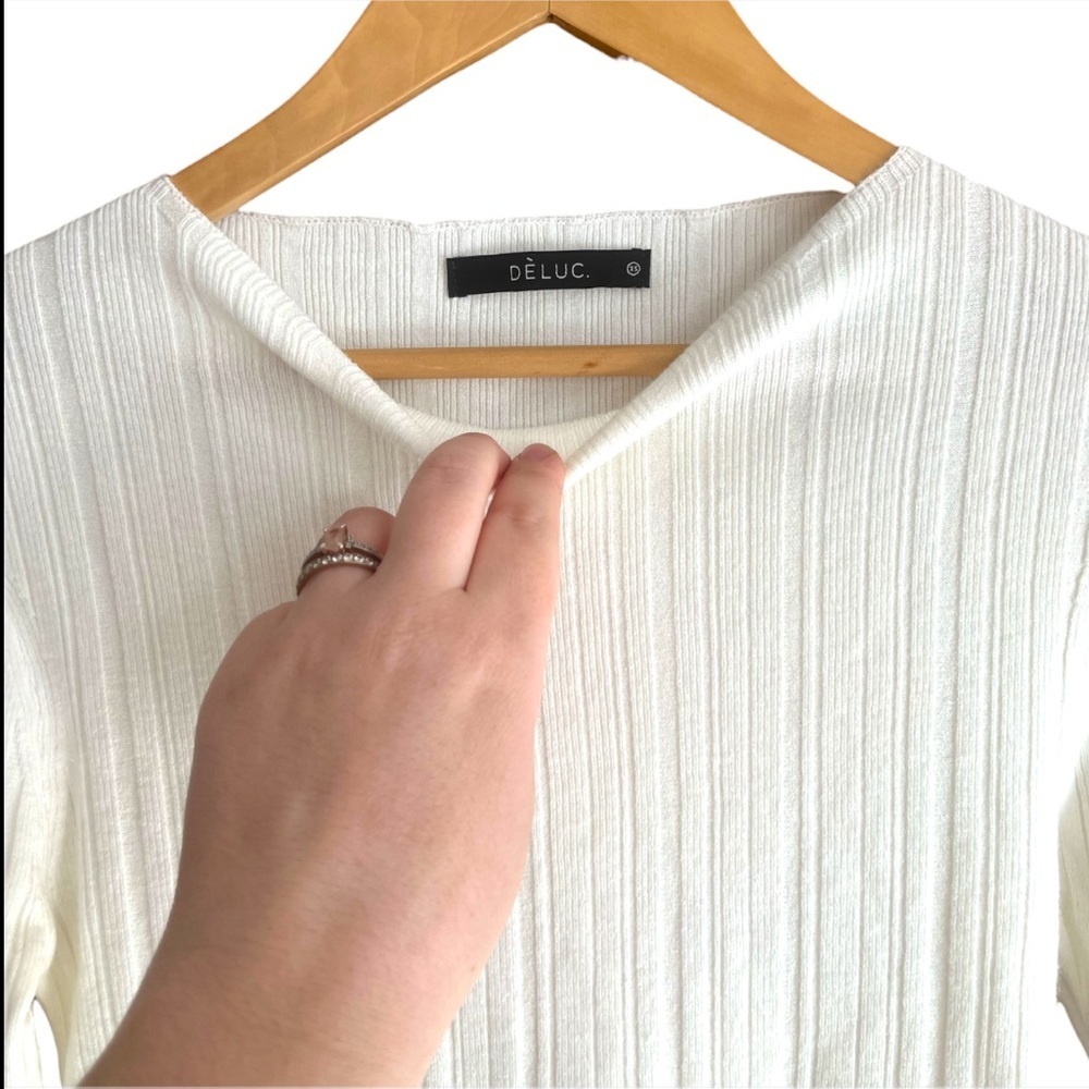 DÈLUC White Ribbed Light Knit Sweater - Picture 4 of 7